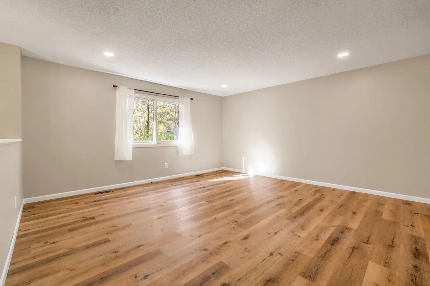 Photo 6 of 7382 Sunset Avenue