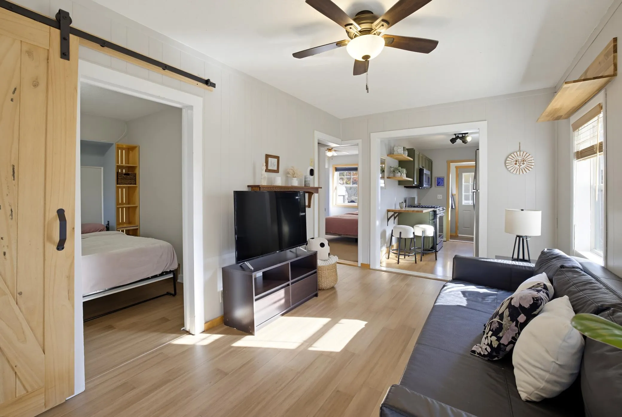 Photo 6 of 4733 36th S Avenue