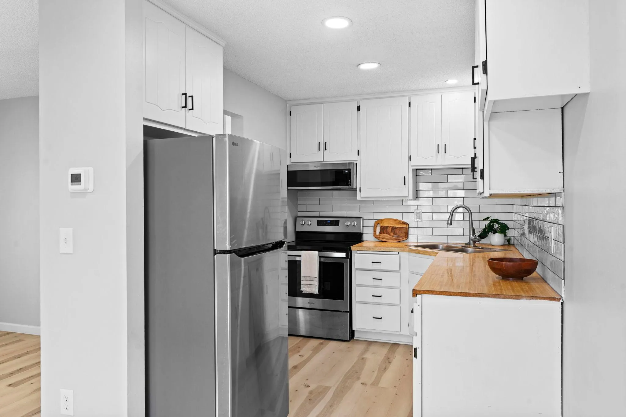 Photo 10 of 8717 N Maplebrook Circle