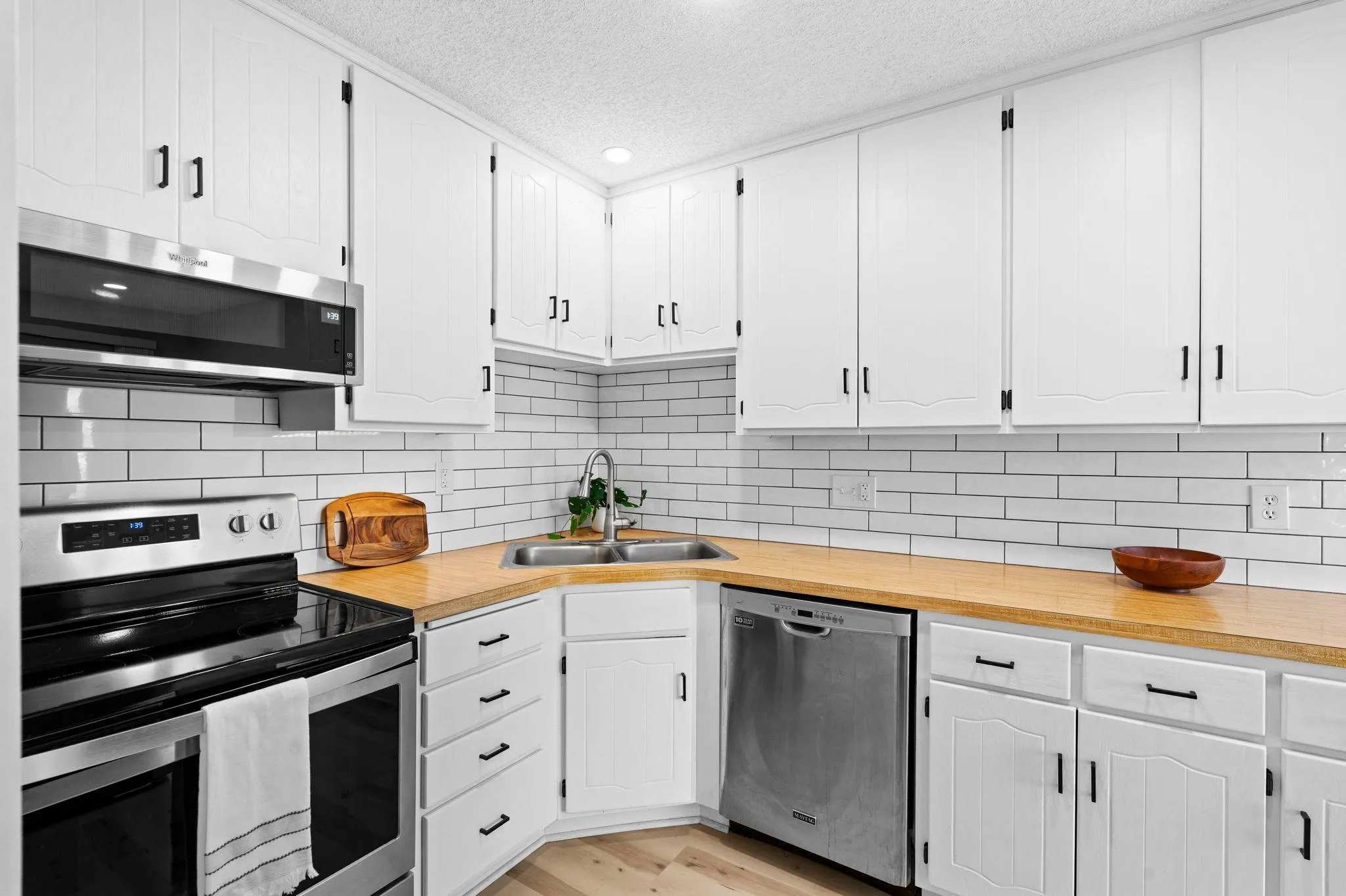 Photo 12 of 8717 N Maplebrook Circle