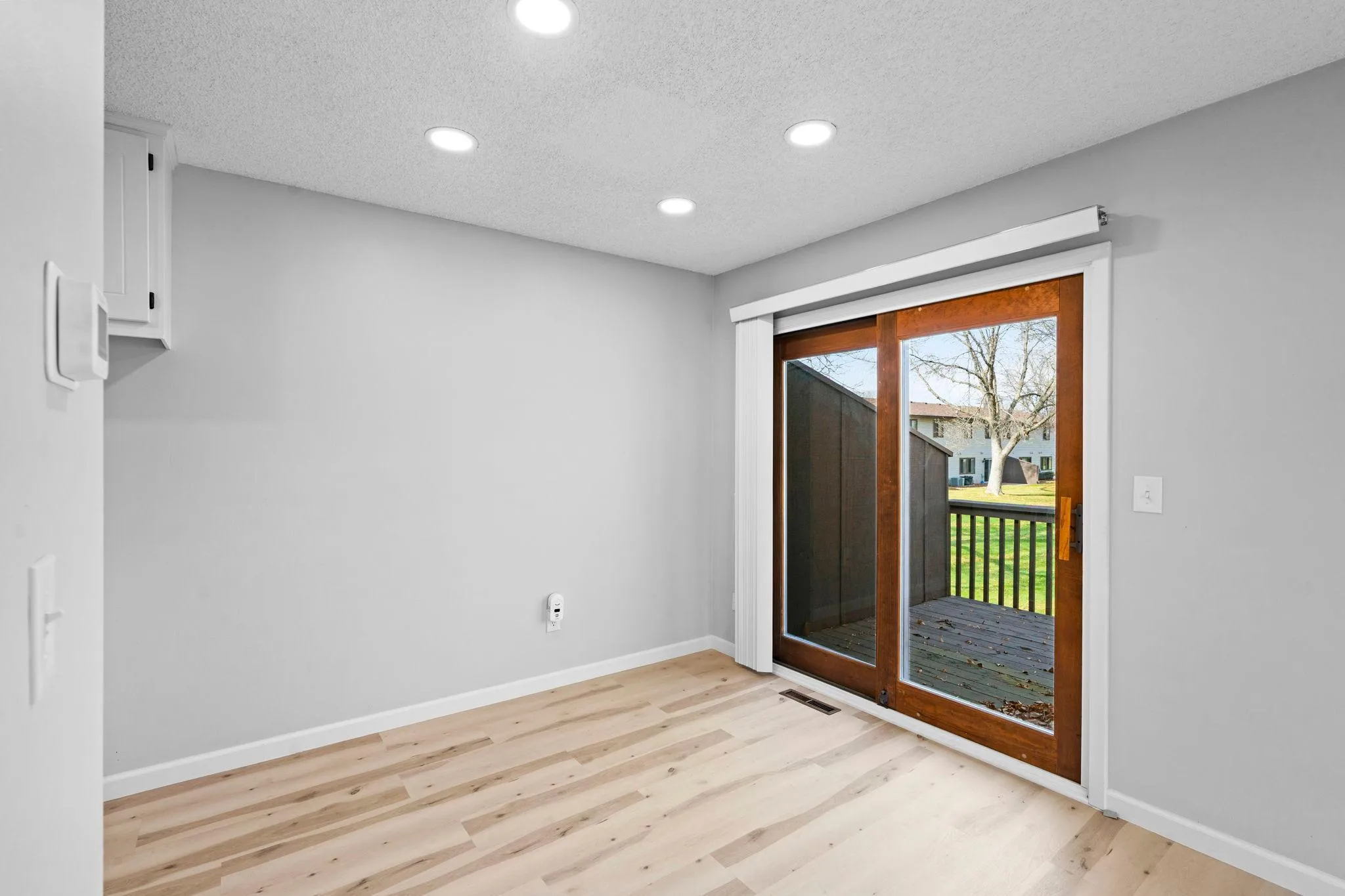 Photo 9 of 8717 N Maplebrook Circle