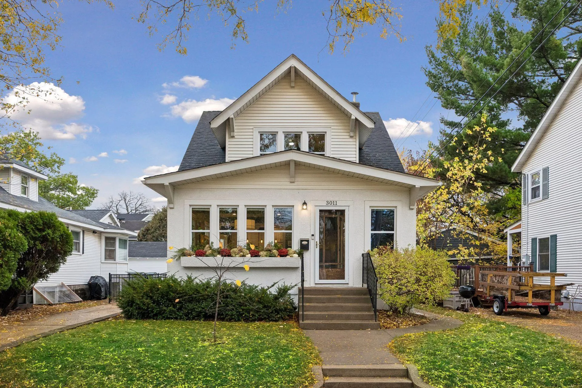 Photo 2 of 3011 W 45th Street
