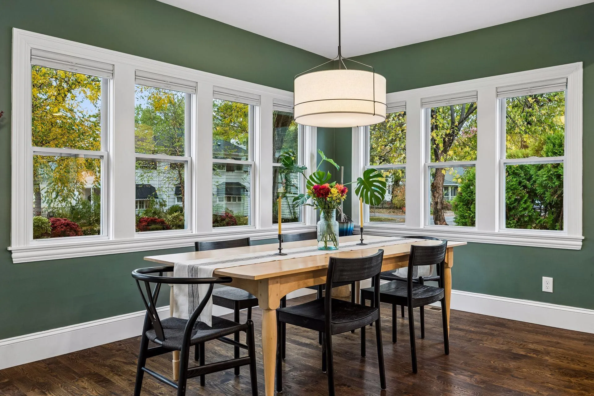 Photo 5 of 3011 W 45th Street