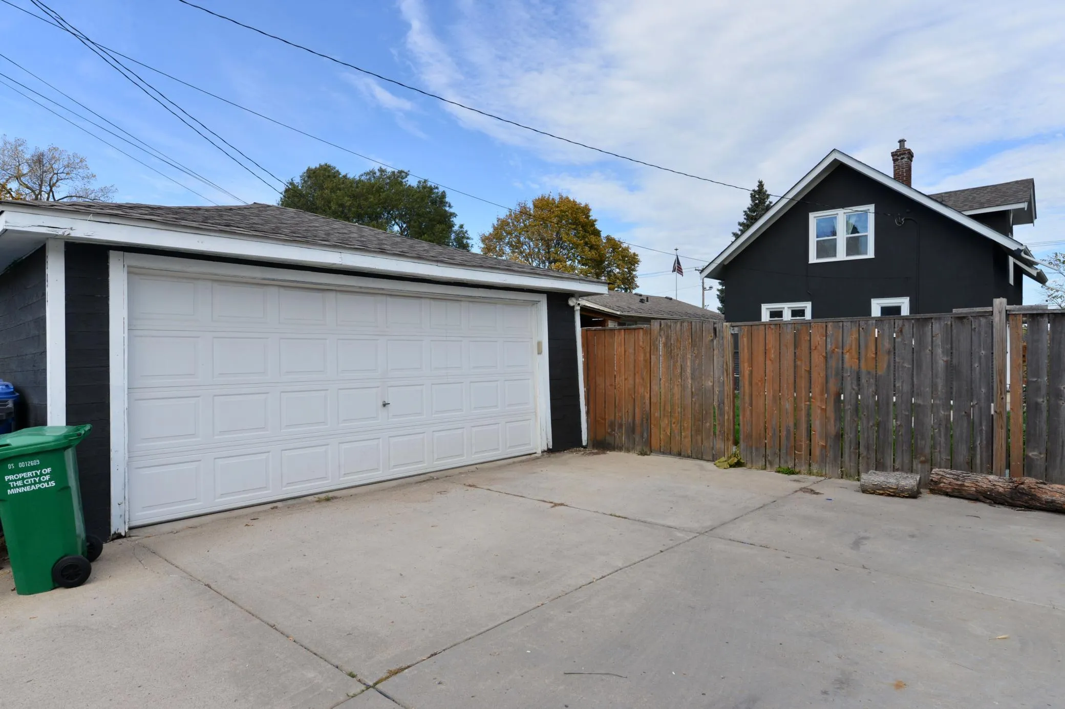 Photo 23 of 694 37th Ne Avenue
