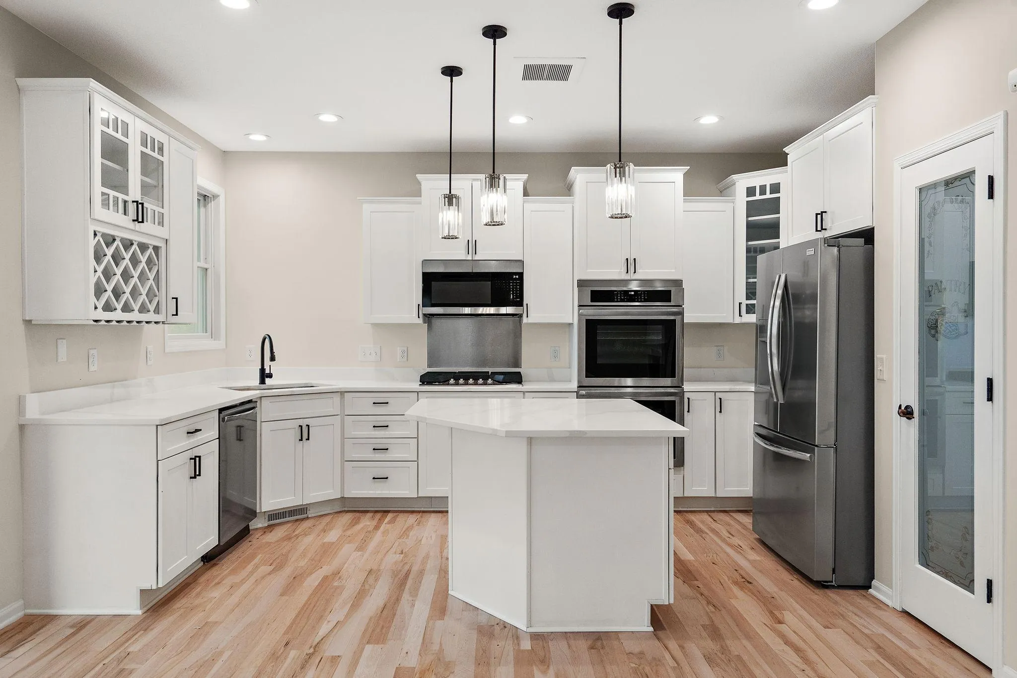 Photo 11 of 15403 Plumstone Drive