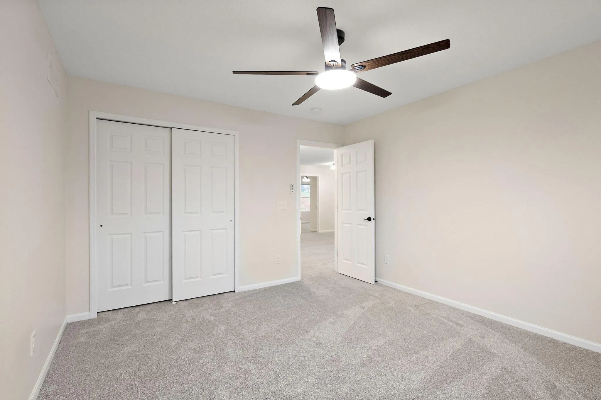 Photo 33 of 15403 Plumstone Drive