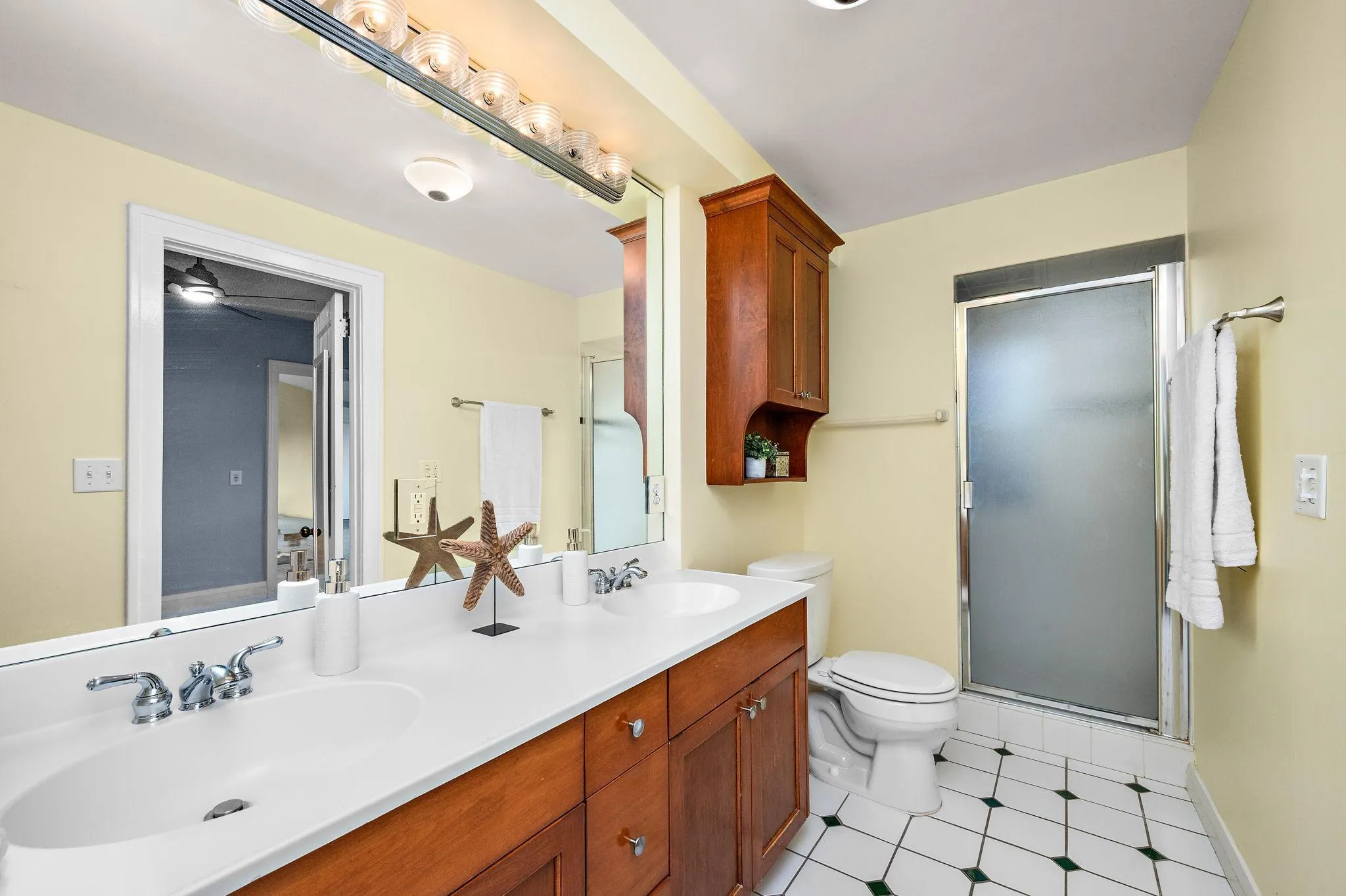 Photo 17 of 79 Western N Avenue Unit 605