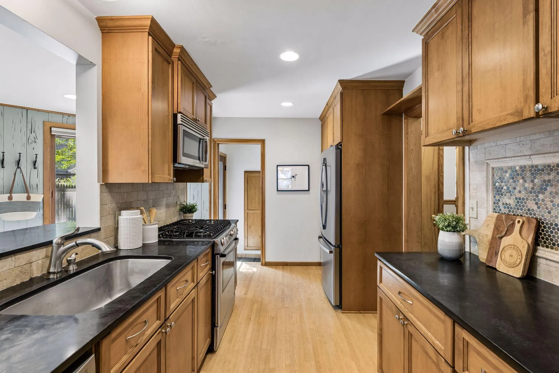 Photo 7 of 2911 W 54th Street