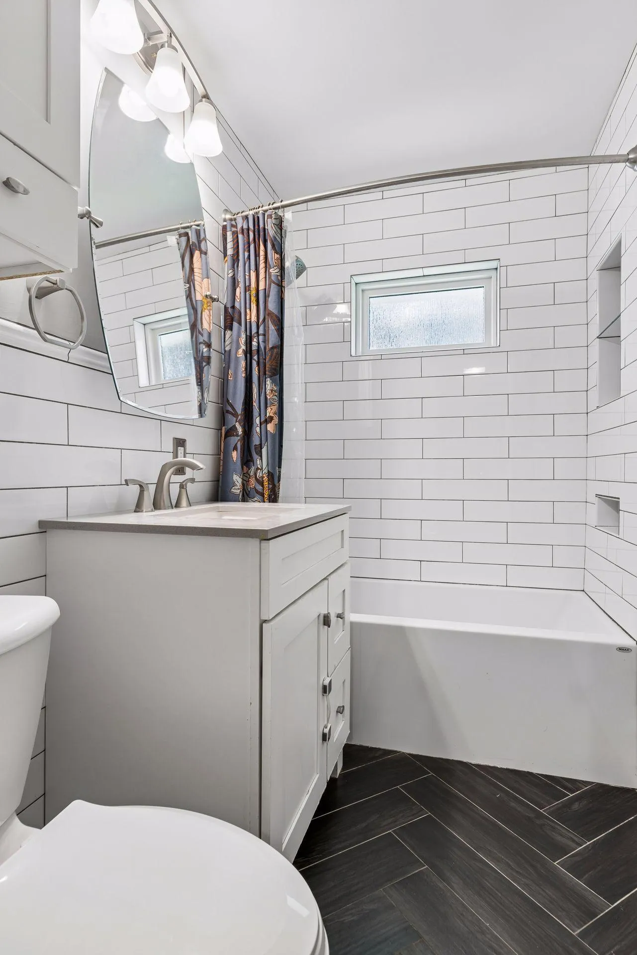 Photo 16 of 2911 W 54th Street