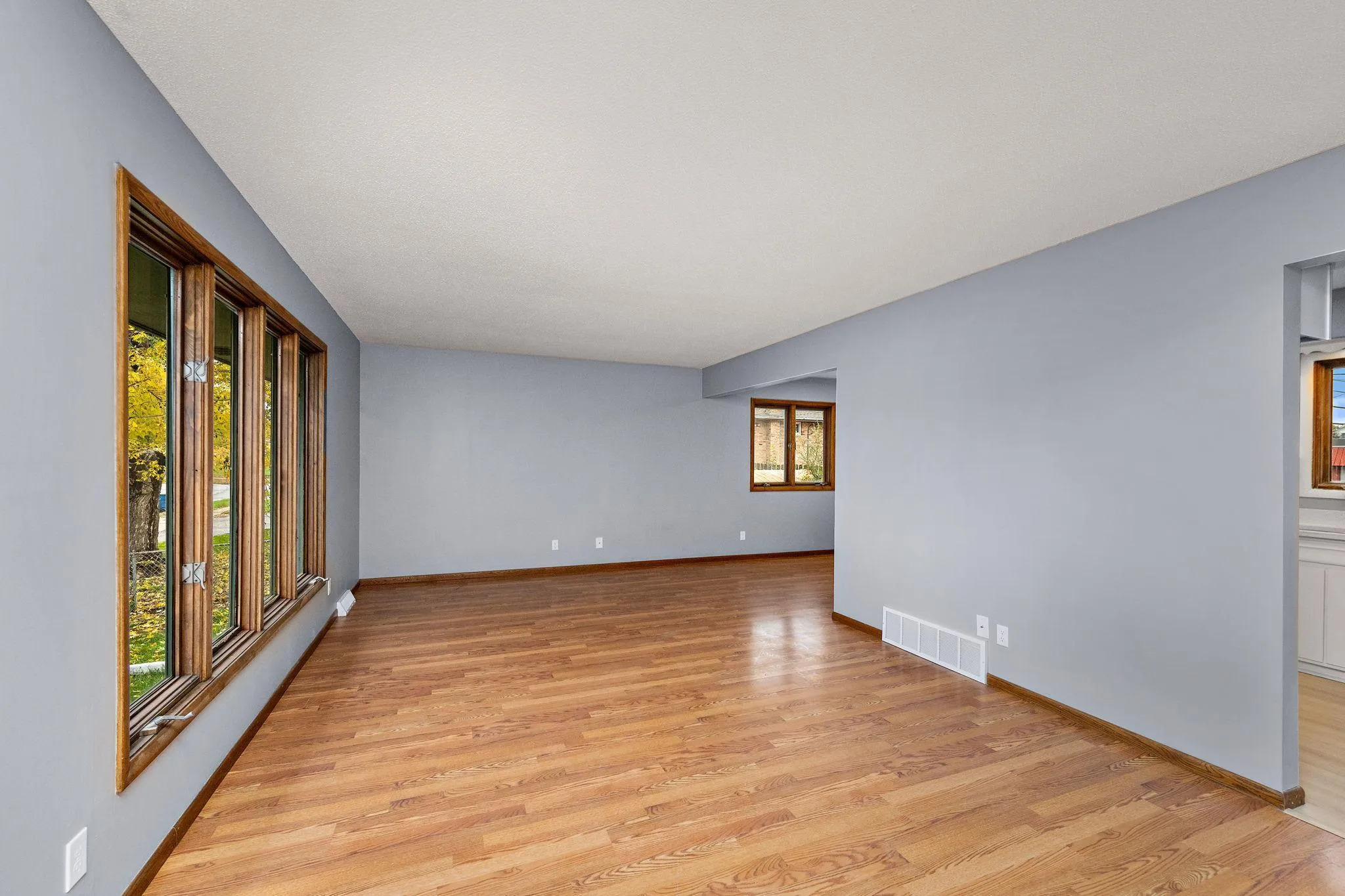 Photo 17 of 801 E 71st Street