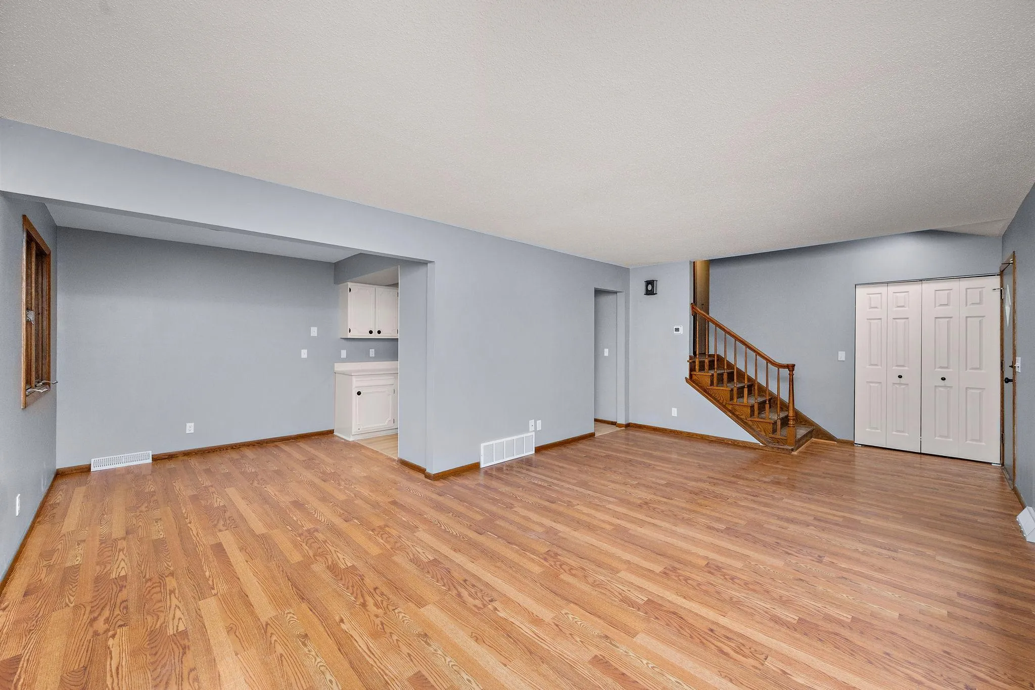 Photo 18 of 801 E 71st Street