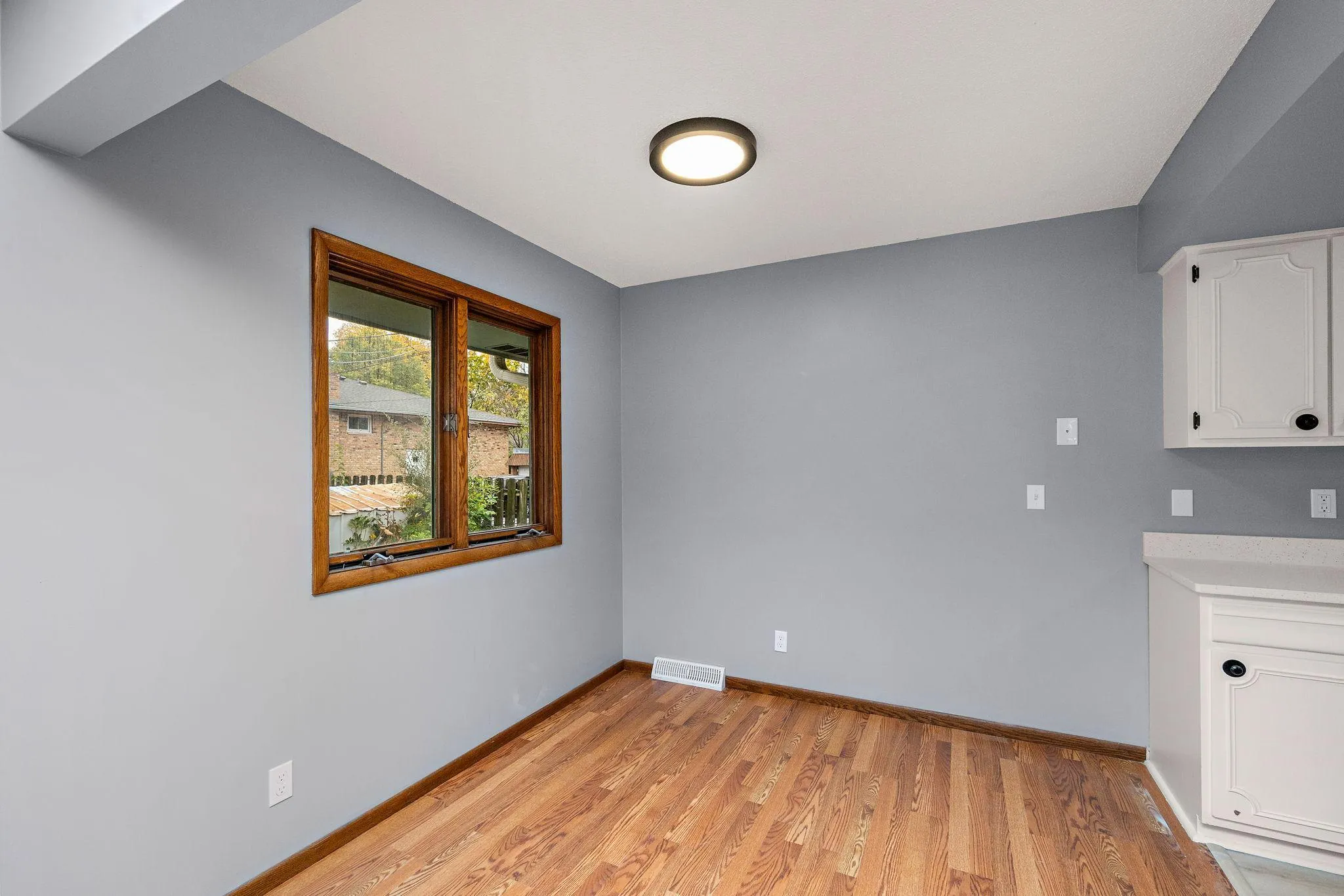 Photo 19 of 801 E 71st Street
