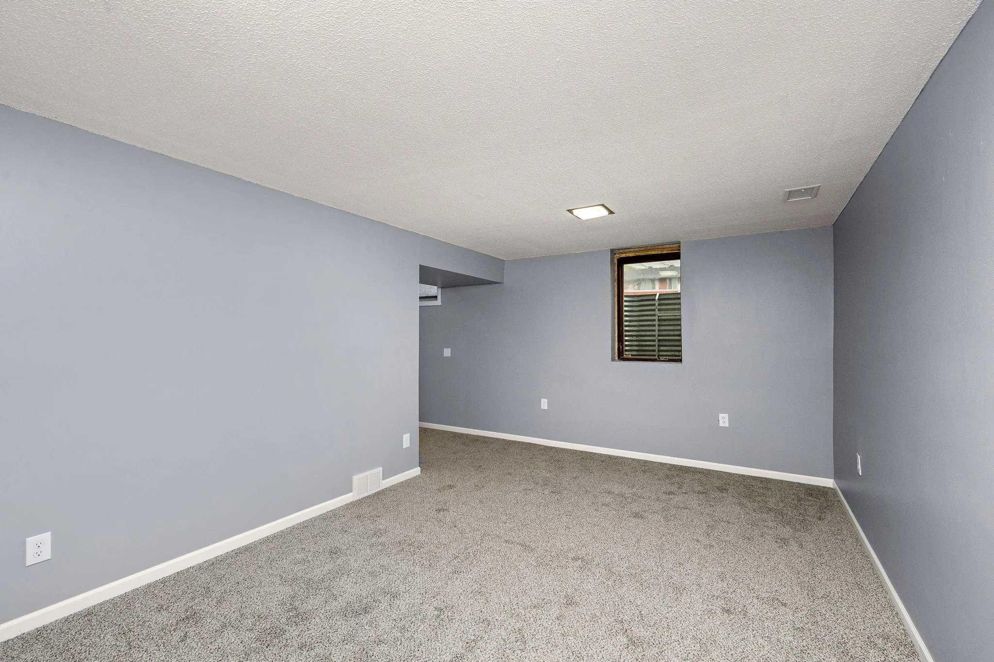Photo 9 of 801 E 71st Street