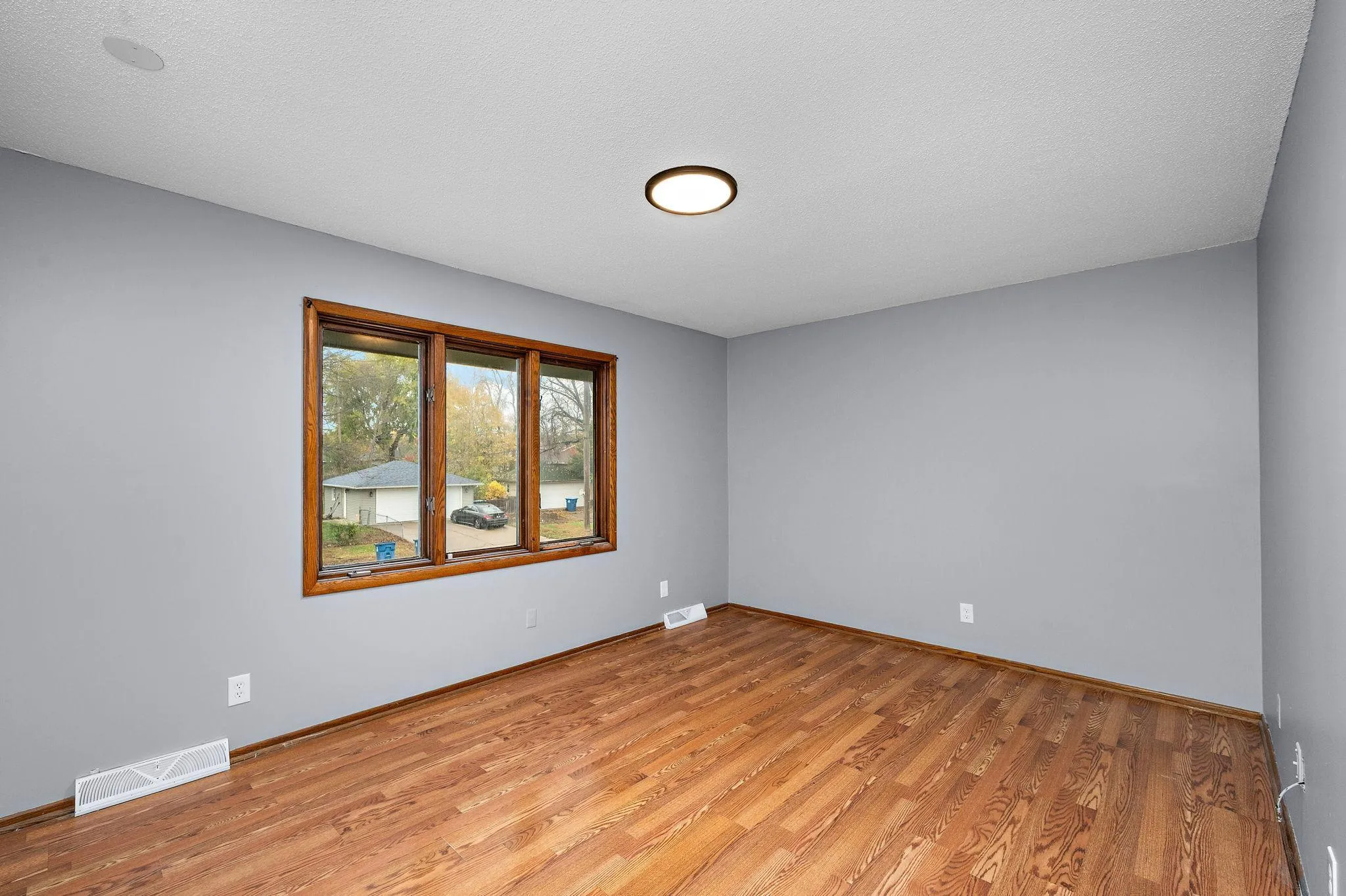 Photo 25 of 801 E 71st Street