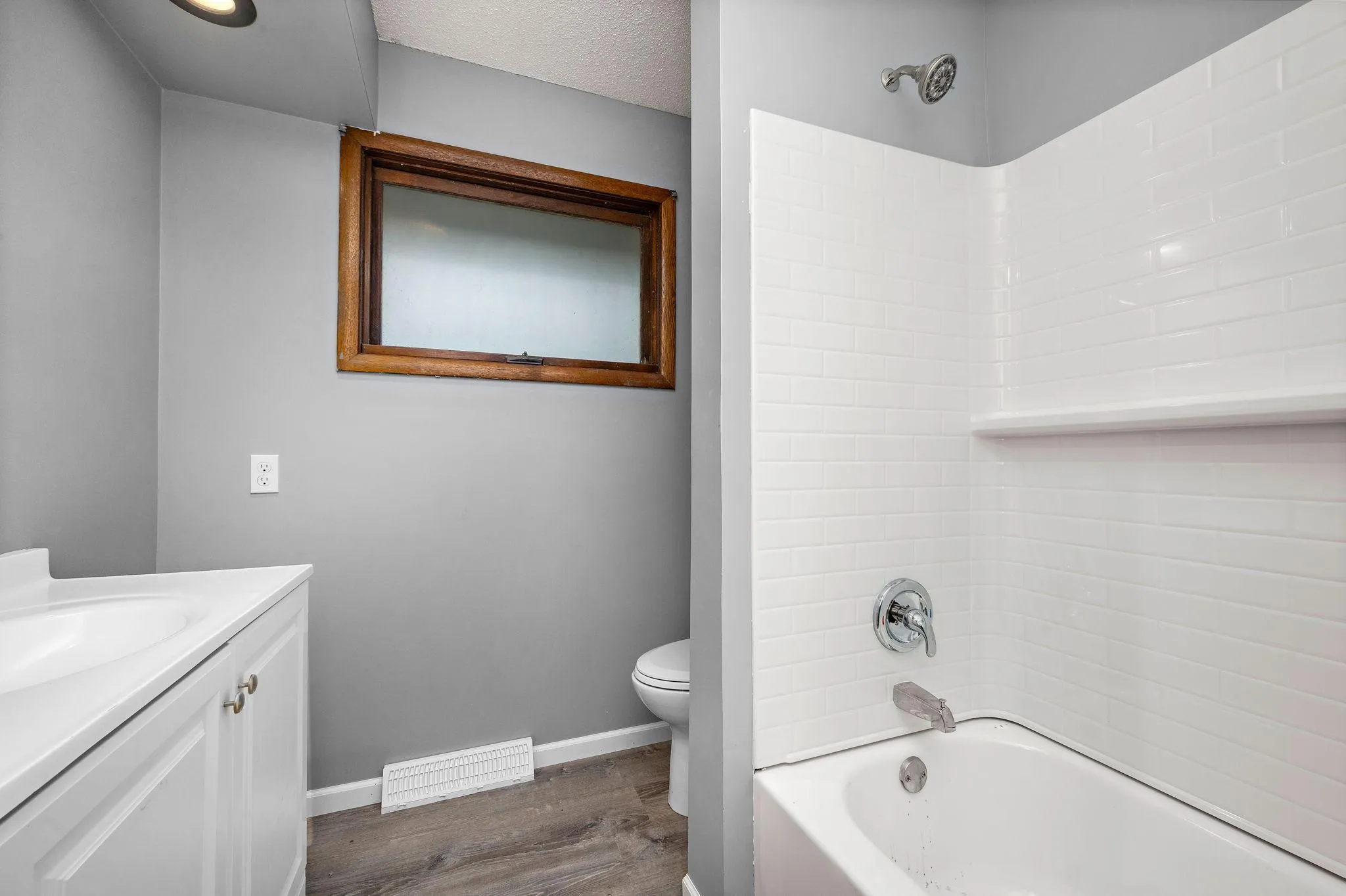 Photo 27 of 801 E 71st Street