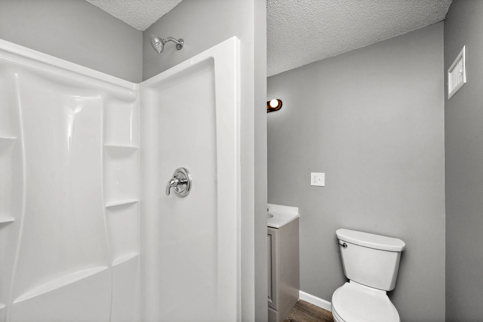 Photo 28 of 801 E 71st Street