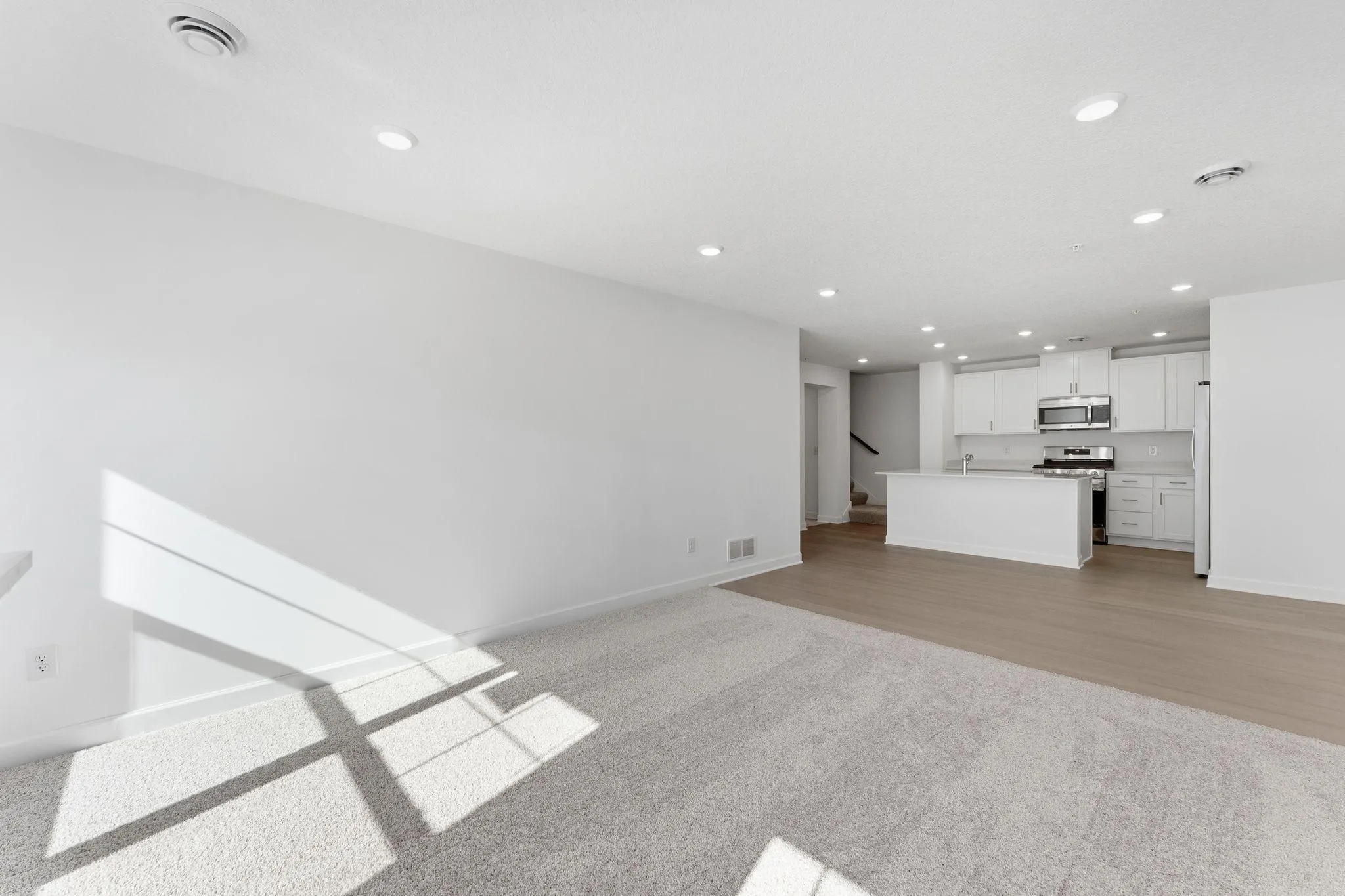 Photo 9 of 3087 Vanderbie Street