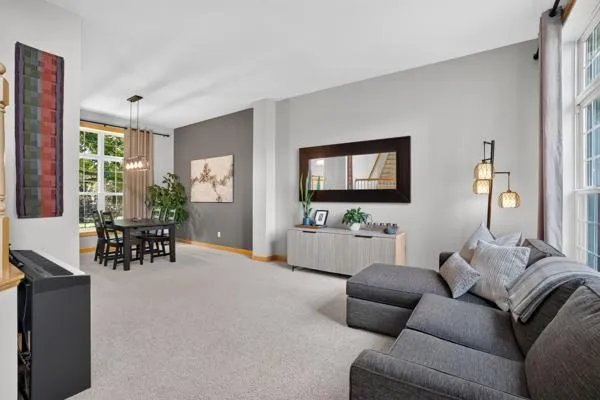 Photo 5 of 1034 Earley Lake Place