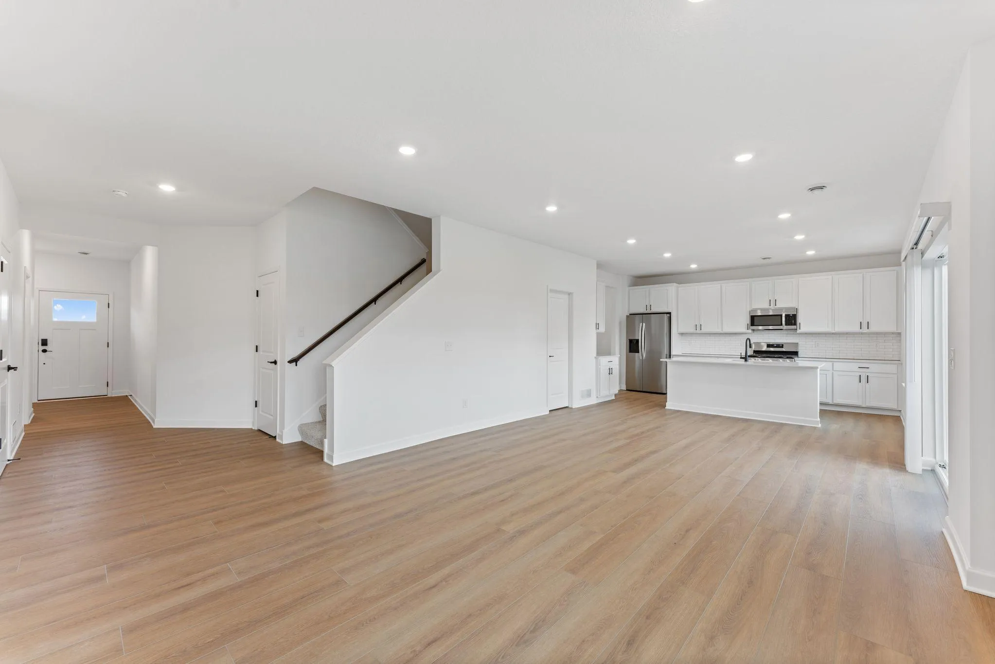 Photo 4 of 18358 Glancy Way