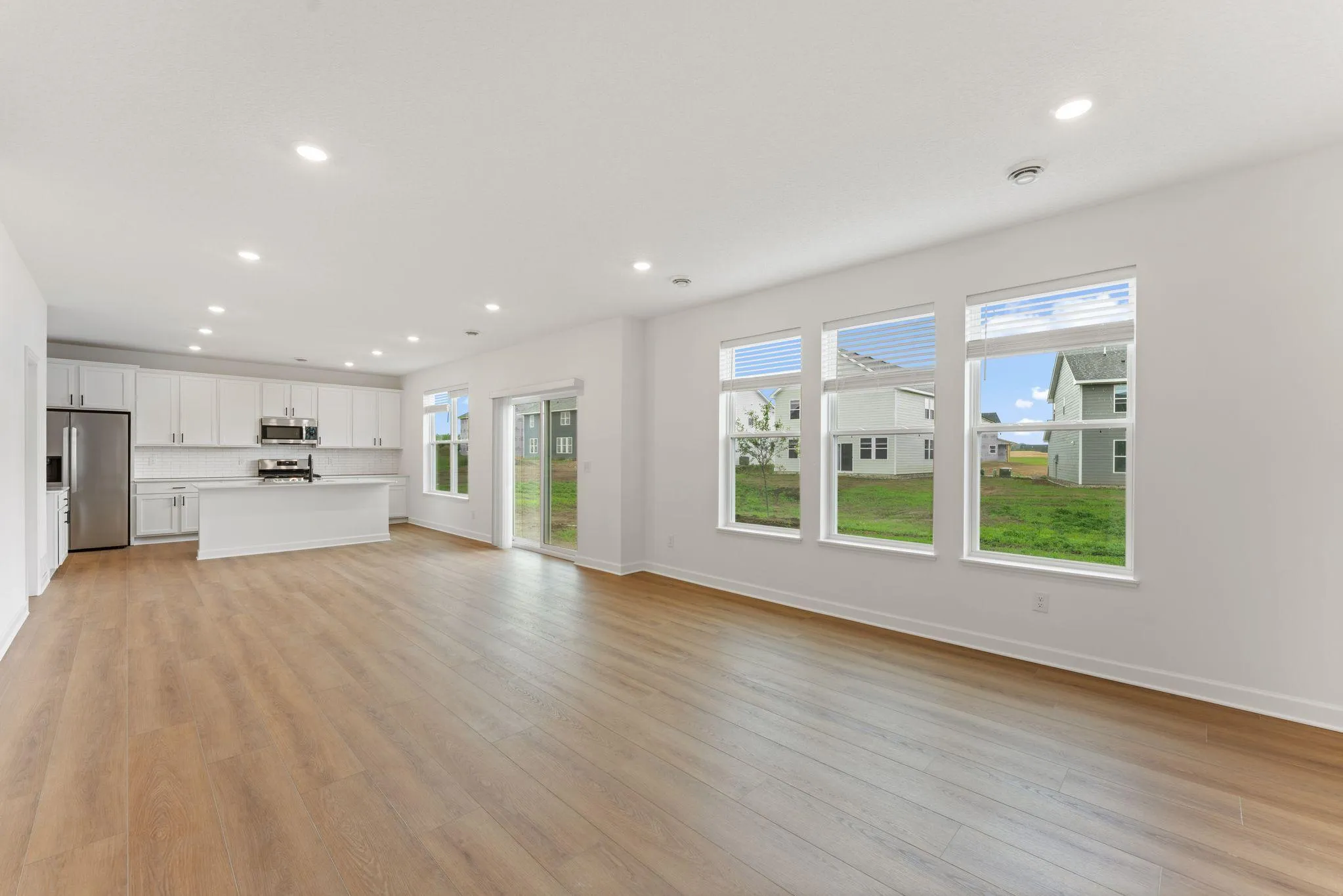 Photo 5 of 18358 Glancy Way