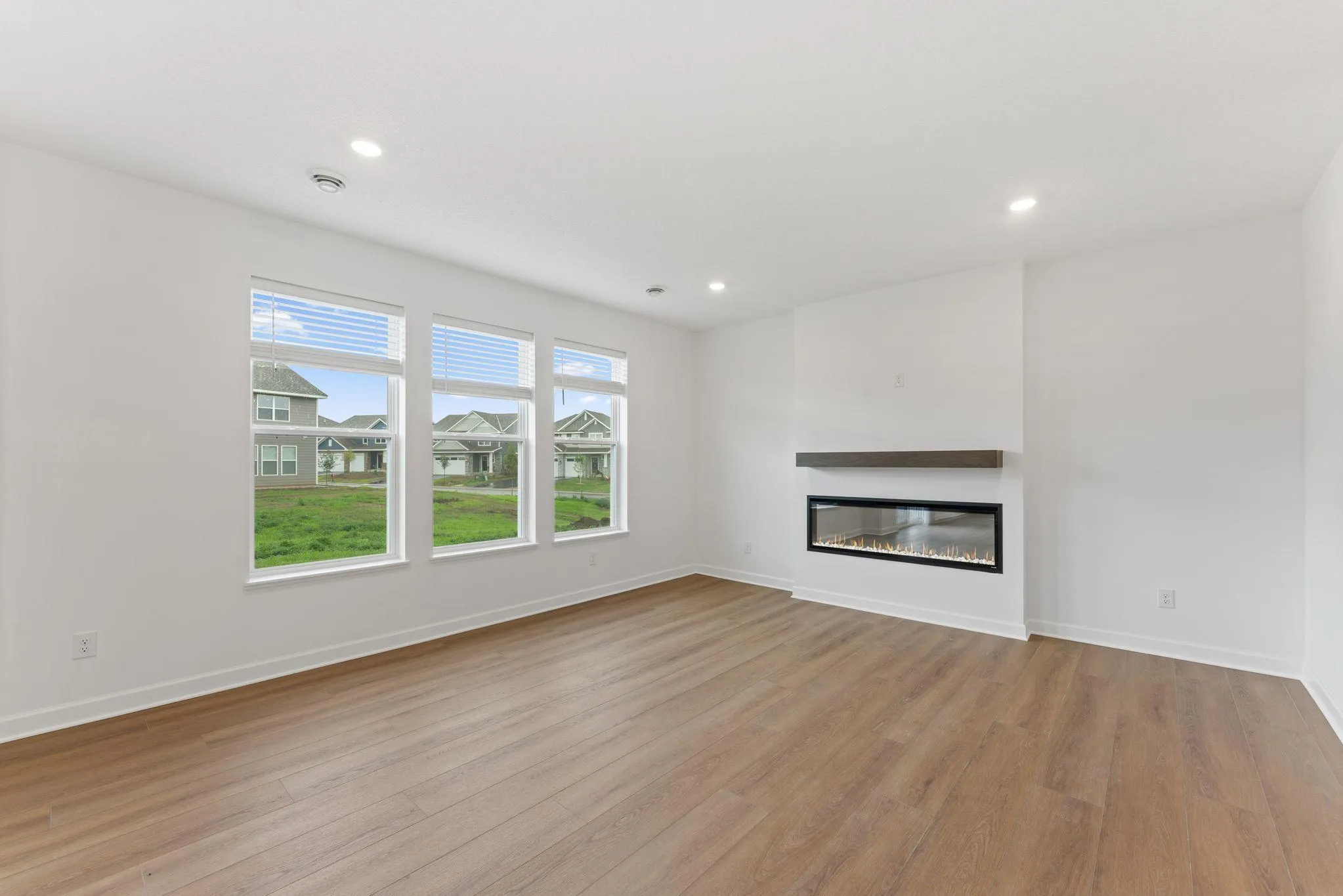 Photo 6 of 18358 Glancy Way