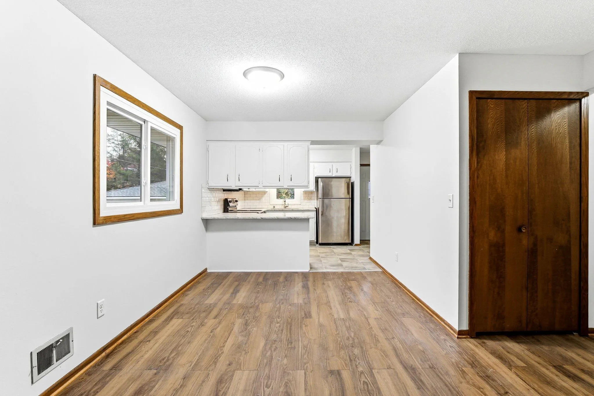 Photo 8 of 936 Jefferson Avenue