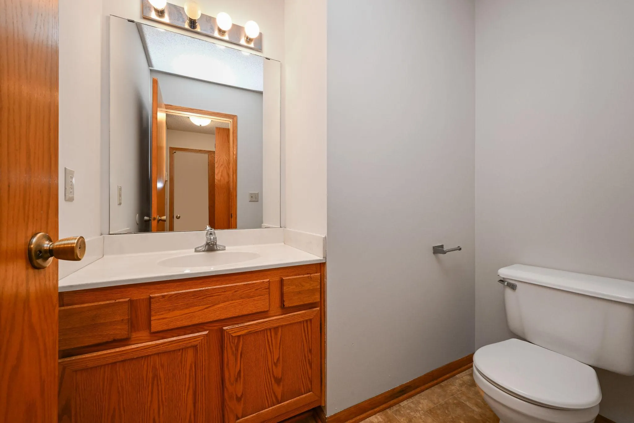 Photo 10 of 1067 S Fillmore Ne Circle