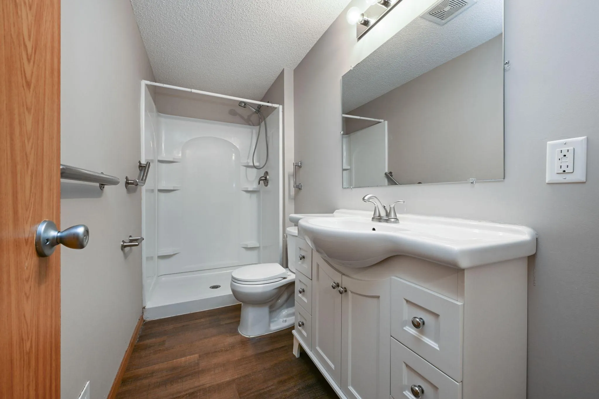 Photo 26 of 1067 S Fillmore Ne Circle