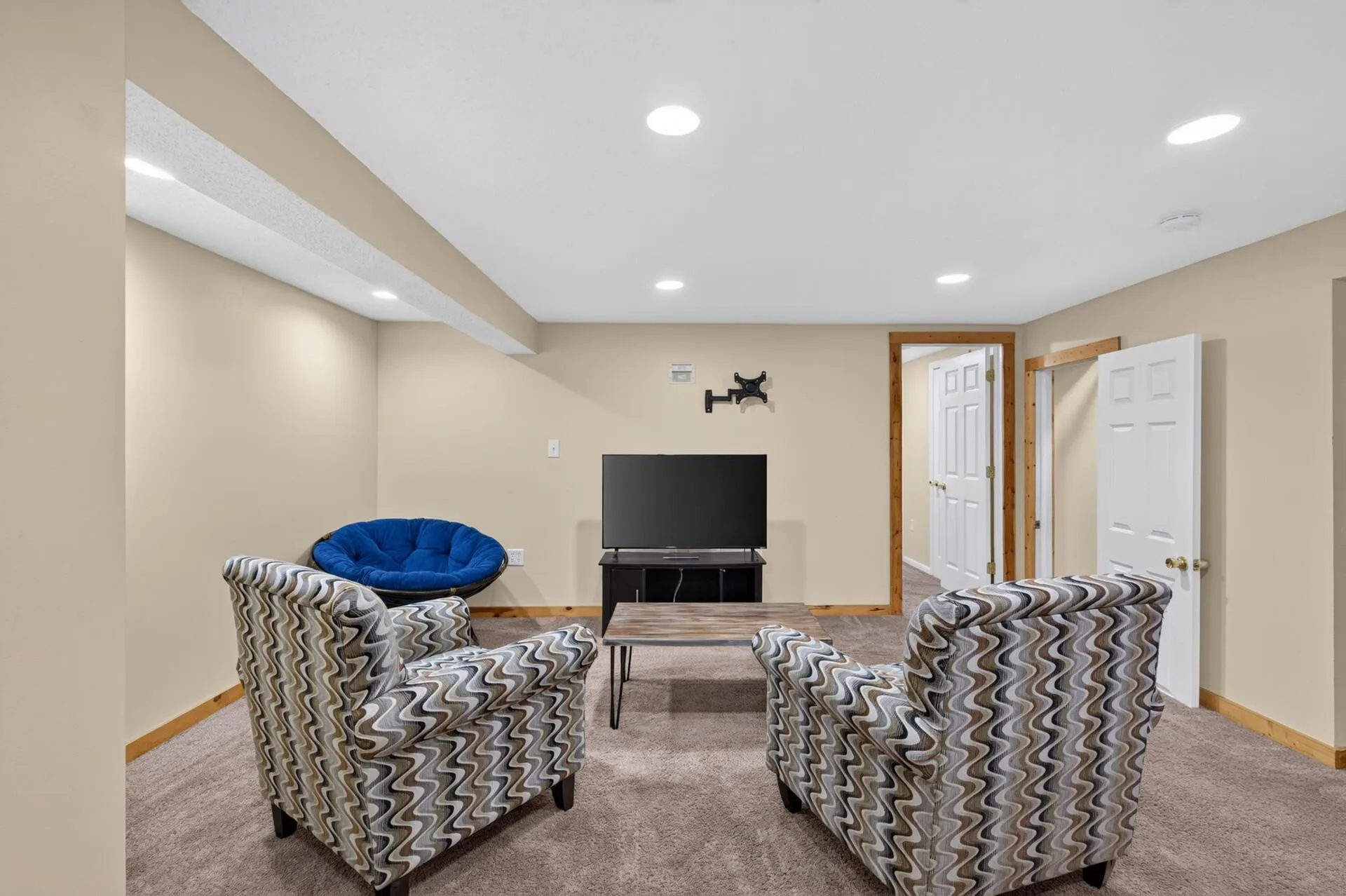 Photo 6 of 7033 18th S Avenue