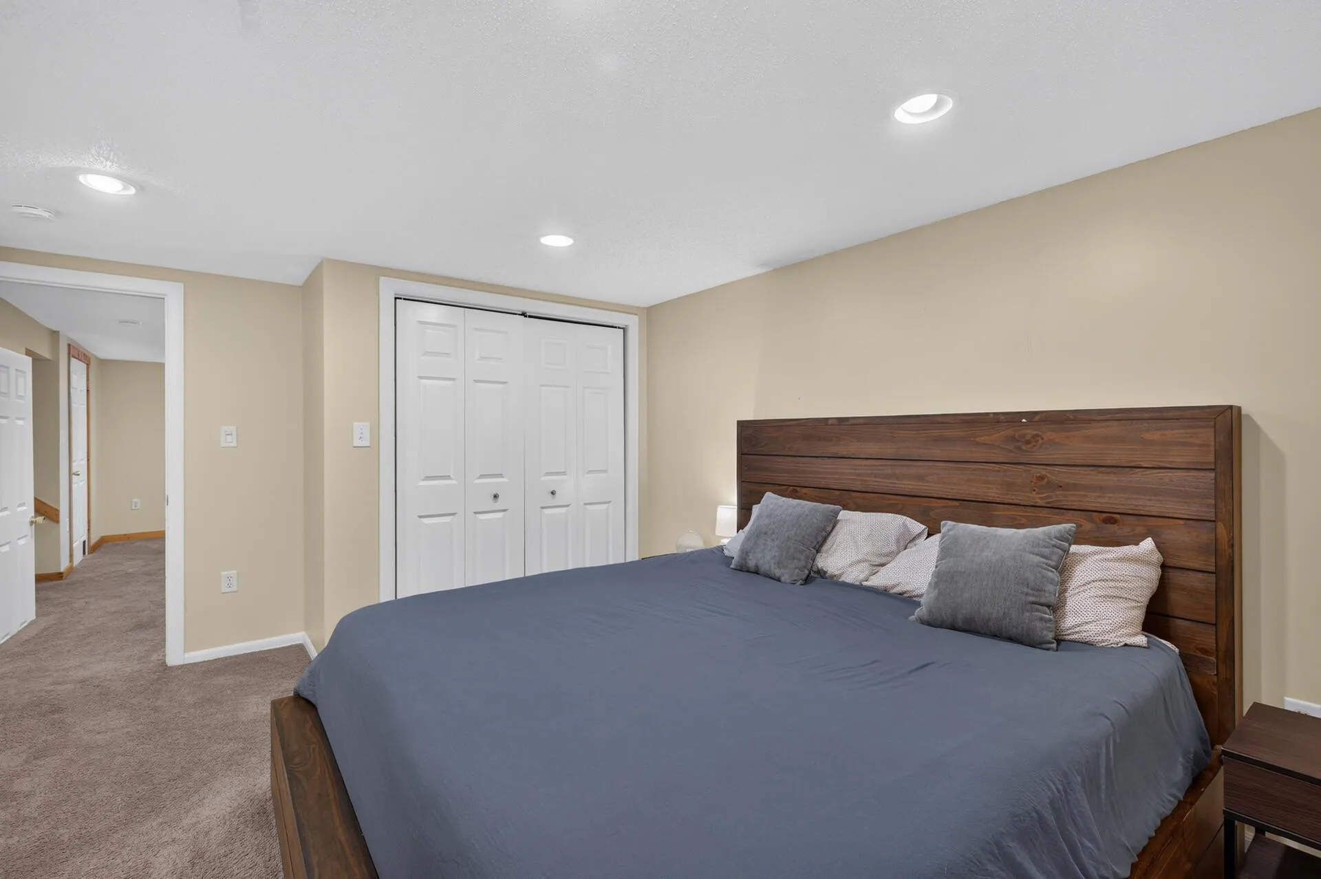 Photo 36 of 7033 18th S Avenue