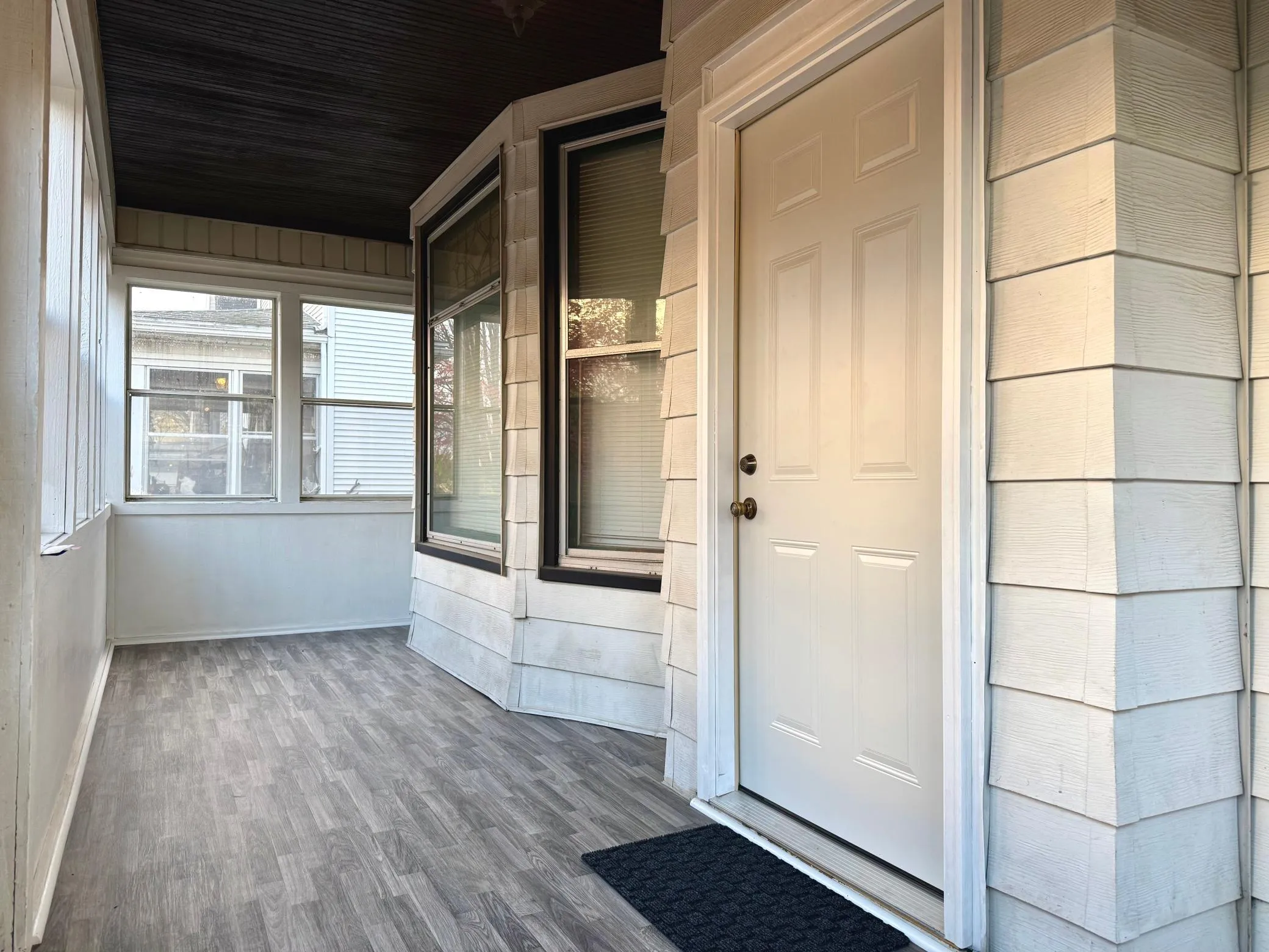Photo 2 of 1071 Edgerton Street