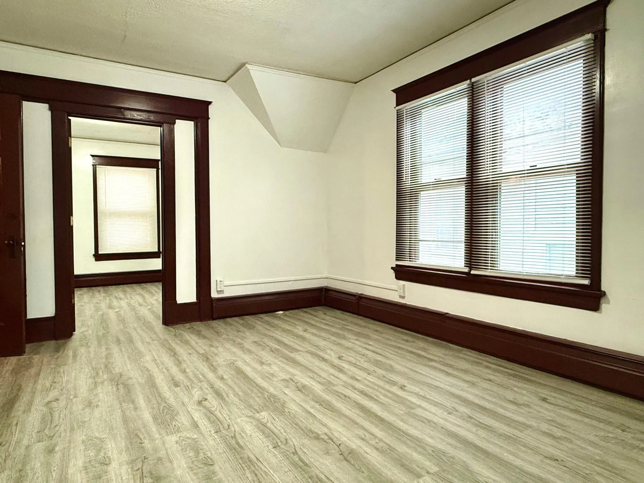 Photo 19 of 1071 Edgerton Street