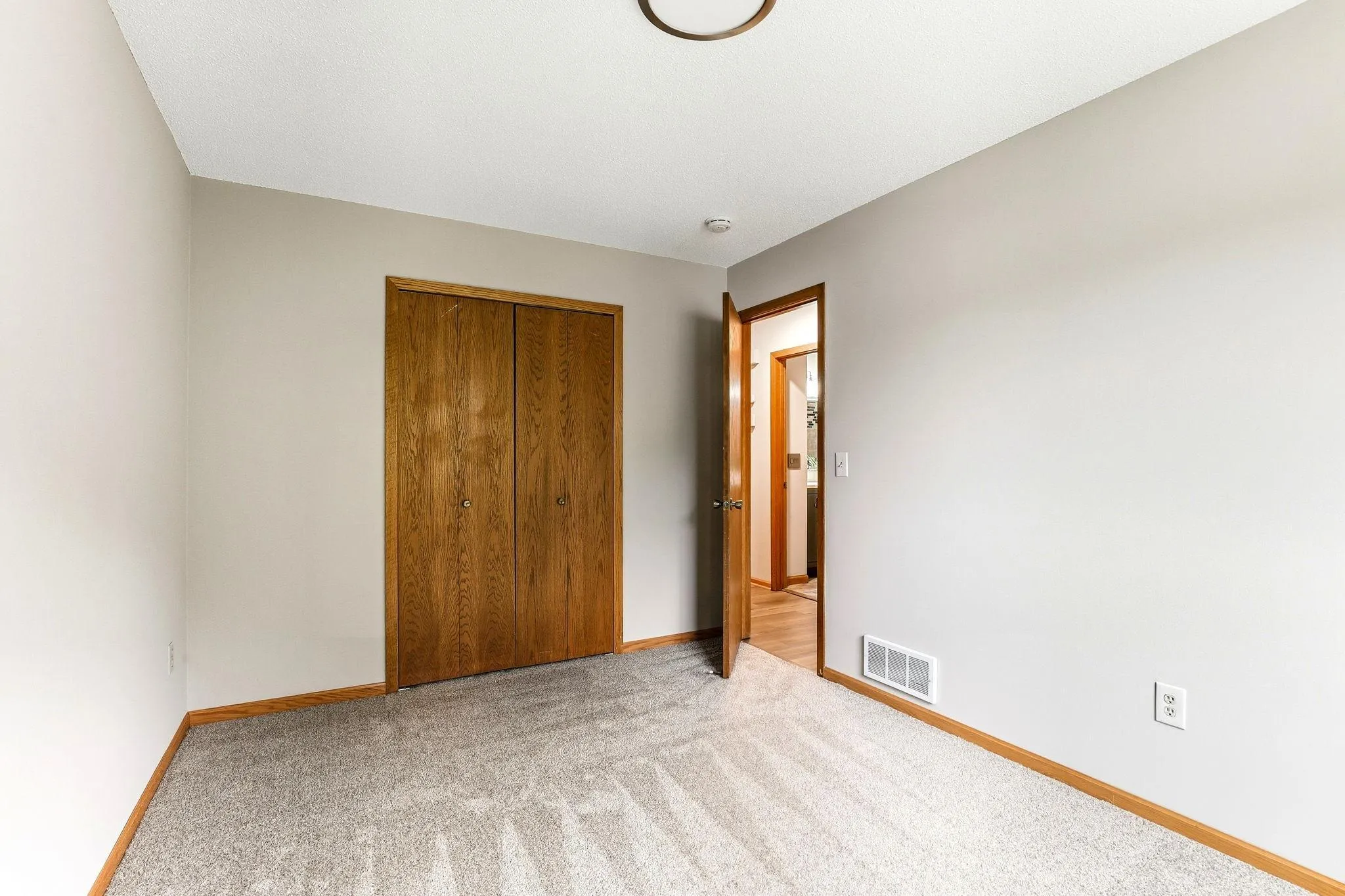 Photo 11 of 4 Shepherd Court
