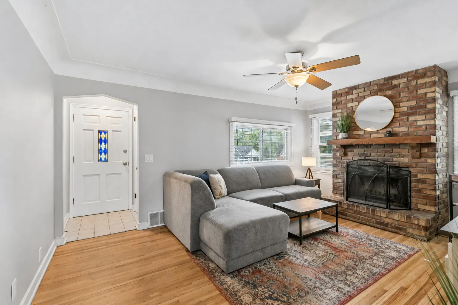 Photo 5 of 2953 Ewing N Avenue