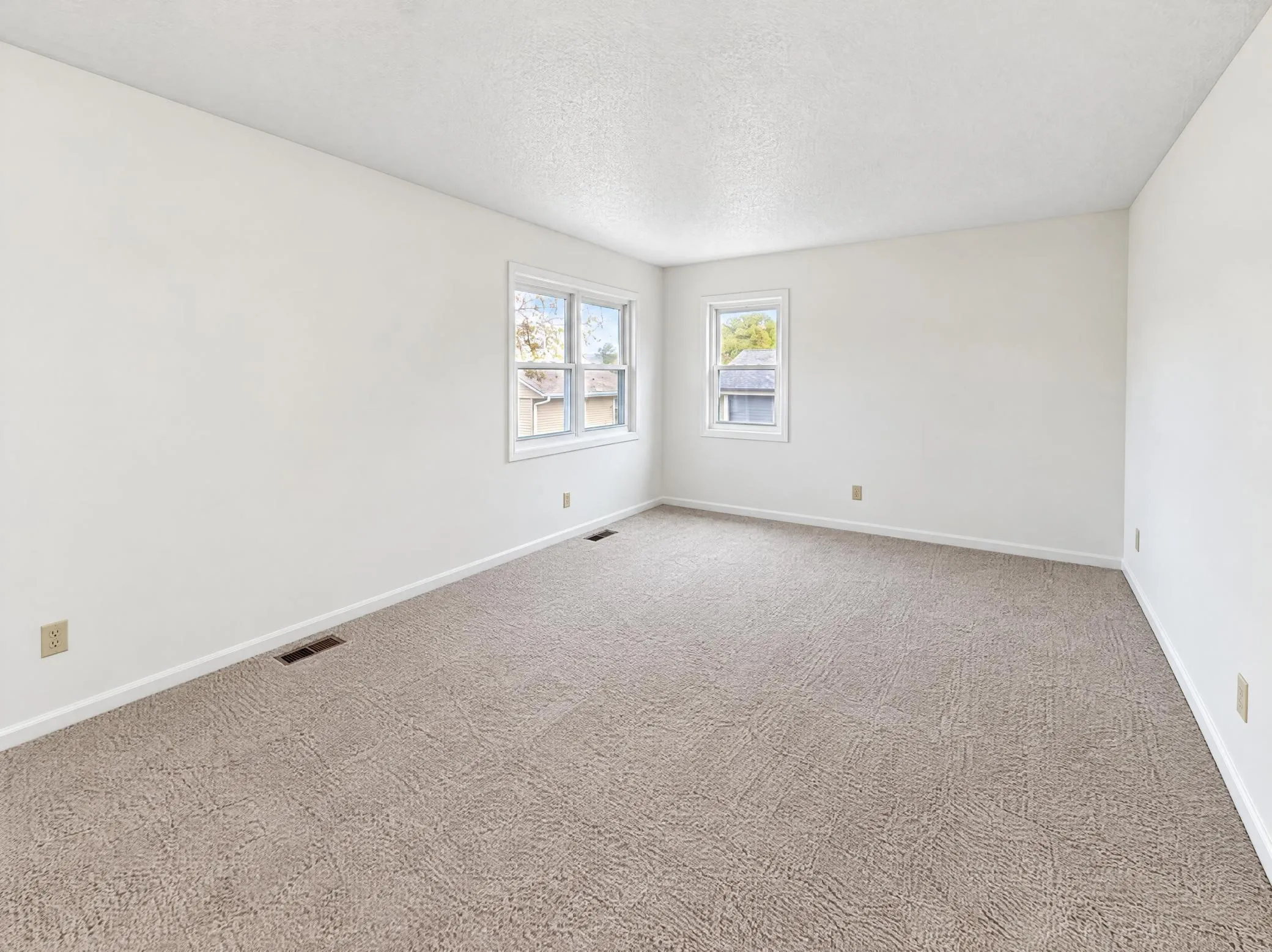 Photo 6 of 5418 142nd Nw Avenue