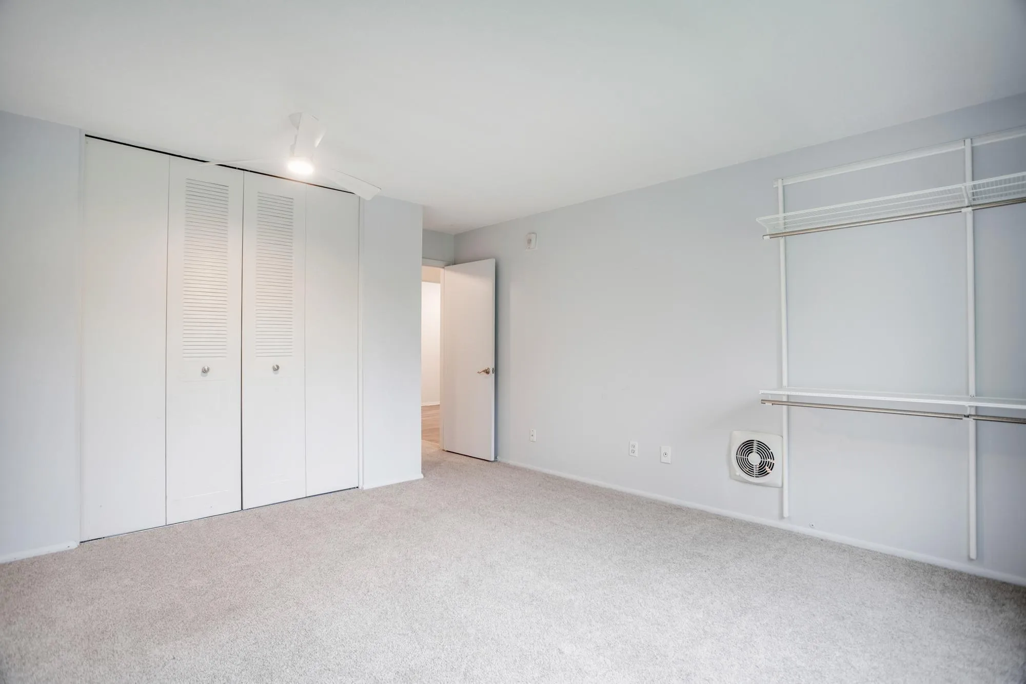 Photo 24 of 4350 Brookside Court Unit 302