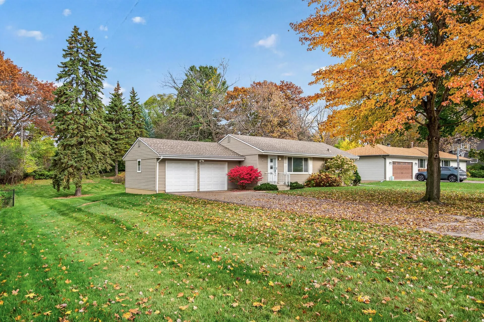 Photo 4 of 204 Woodland Drive