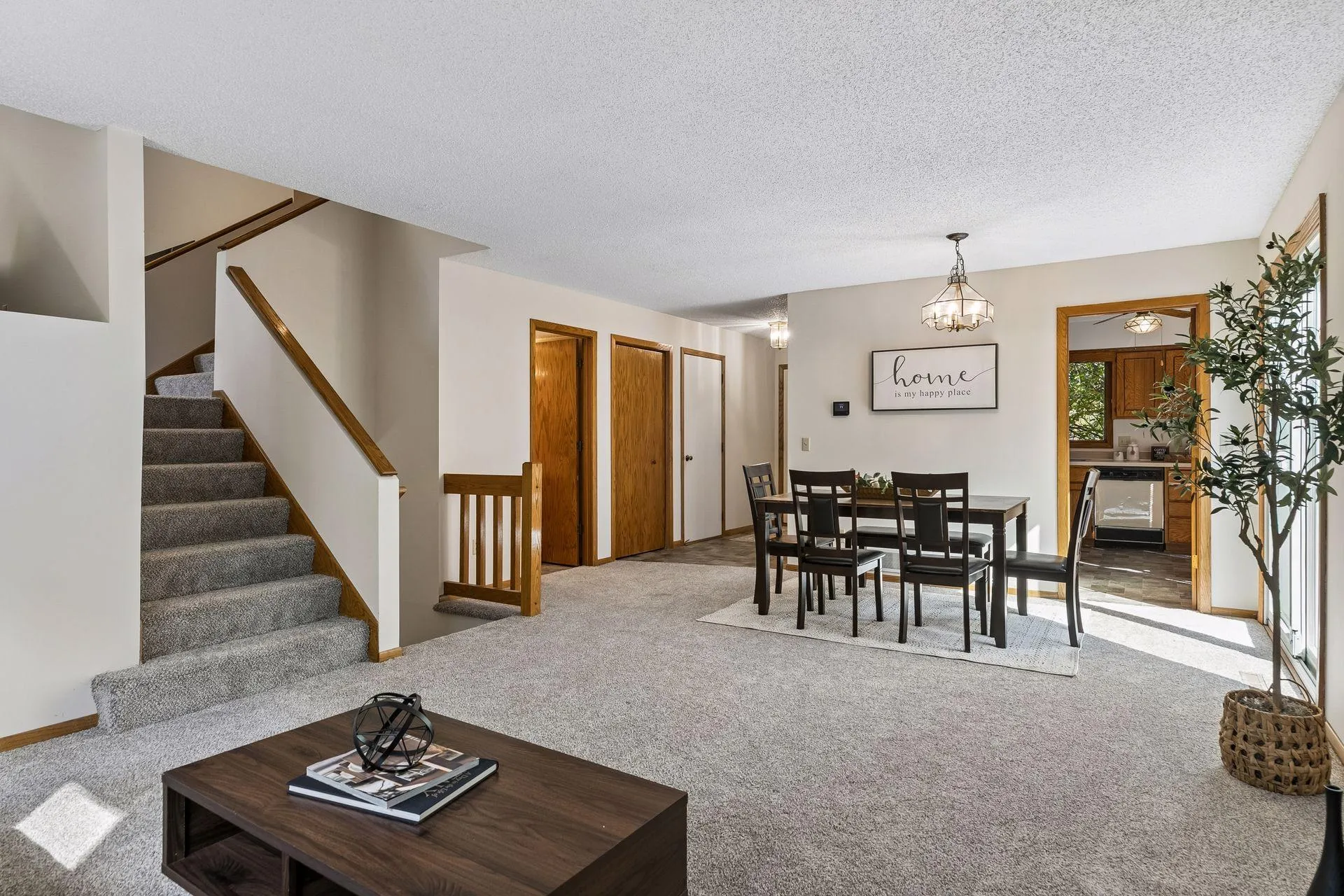 Photo 5 of 1432 Willow Creek Lane