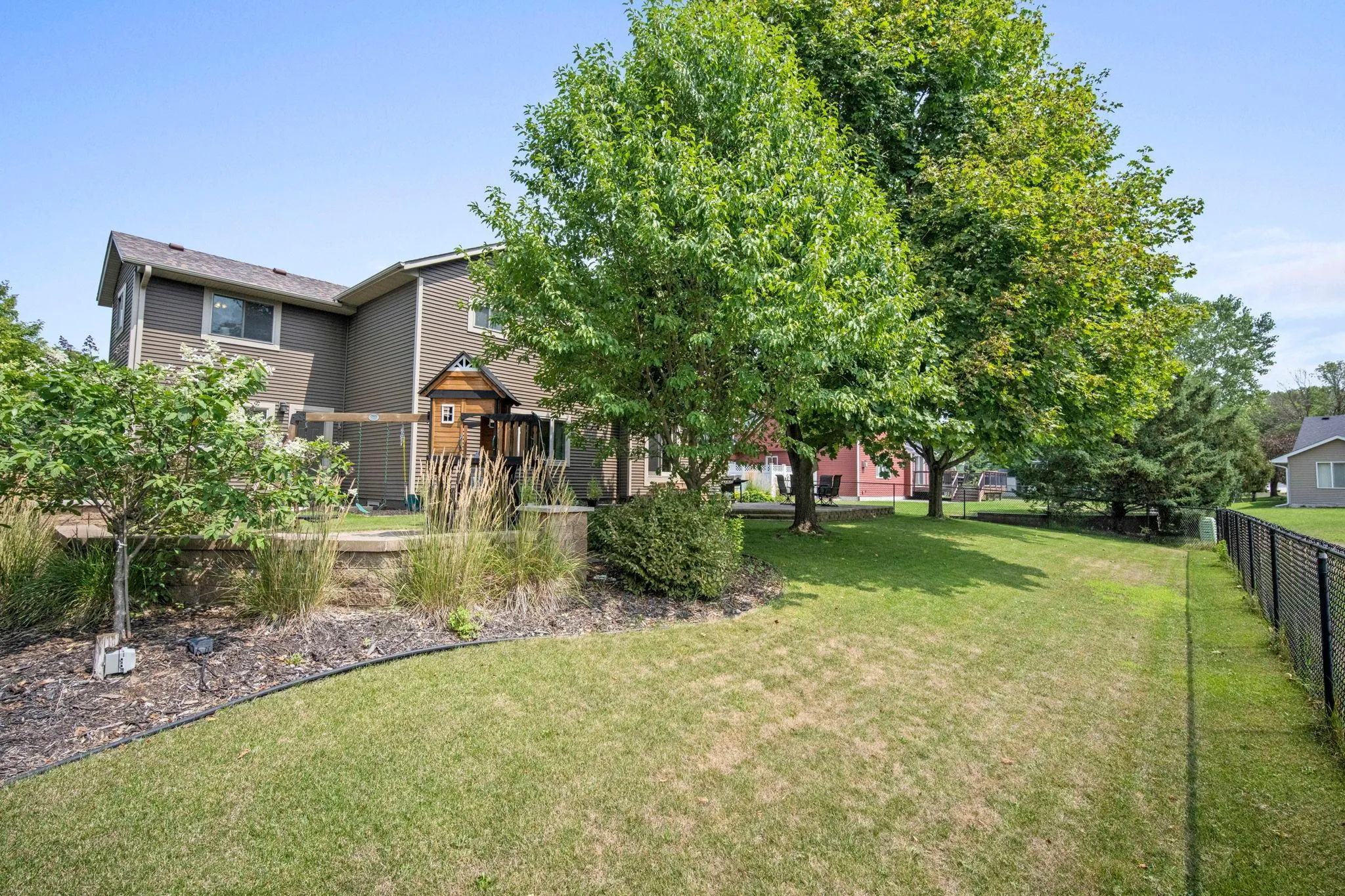 Photo 9 of 3717 90th N Crescent