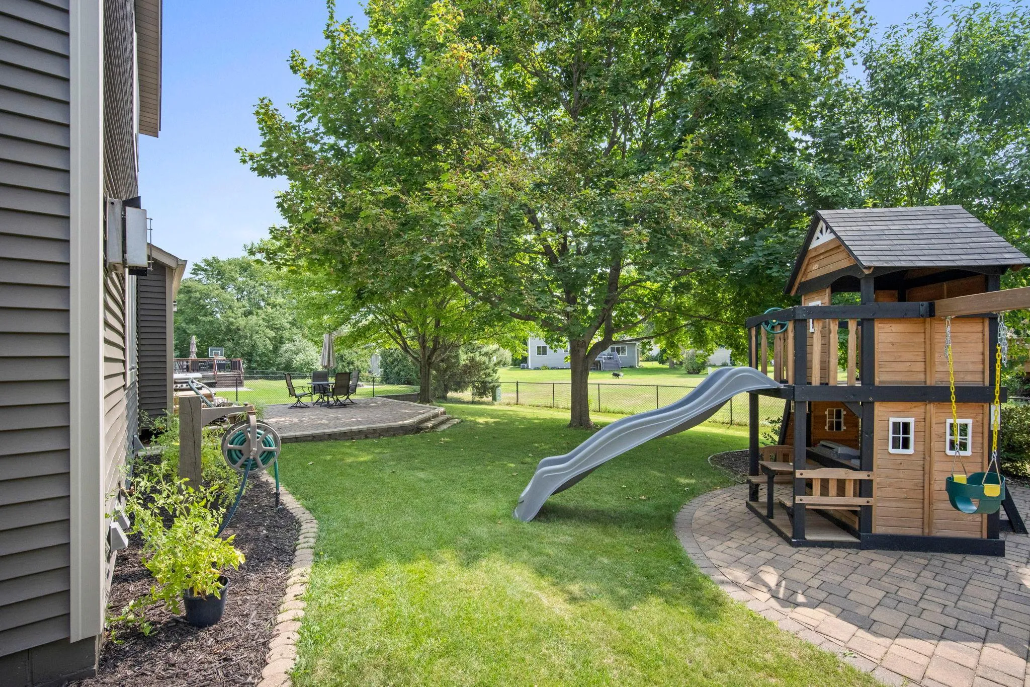 Photo 7 of 3717 90th N Crescent