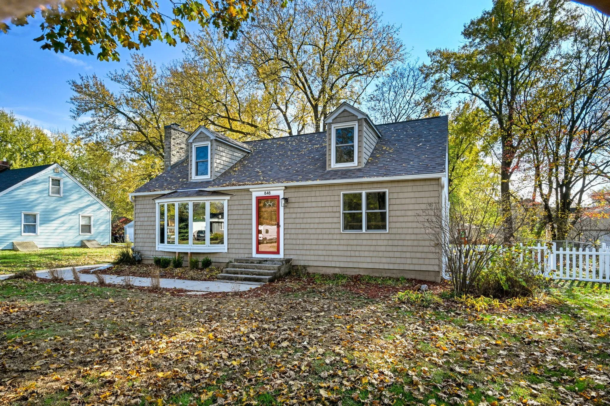 Photo 1 of 848 Sandhurst W Drive