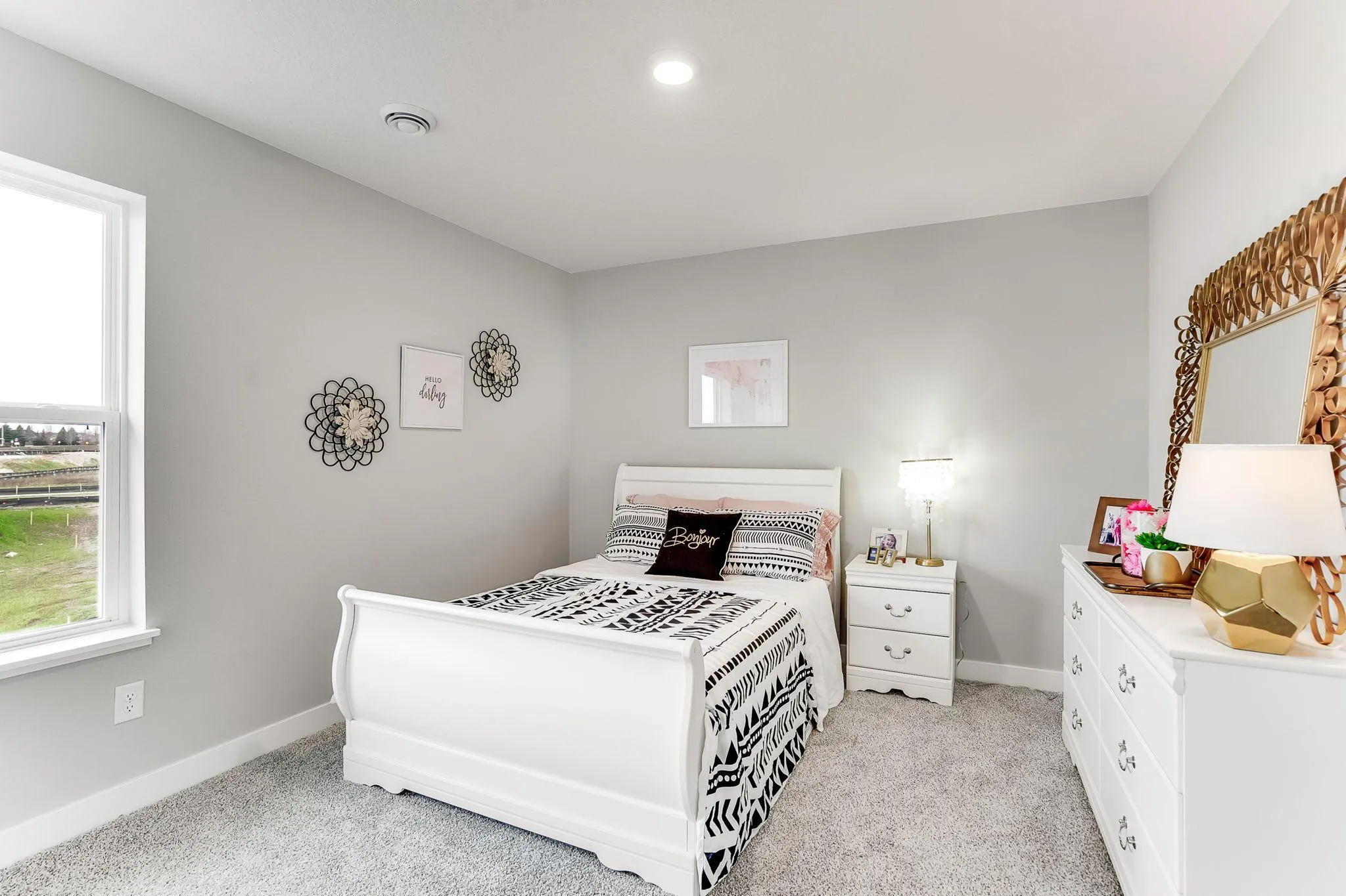 Photo 13 of 20898 Flanders Way
