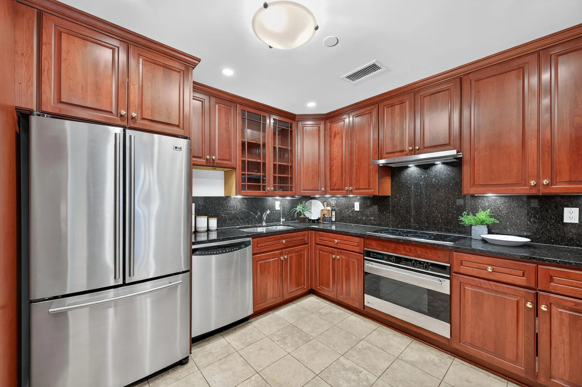 Photo 5 of 100 2nd Se Street Unit 406