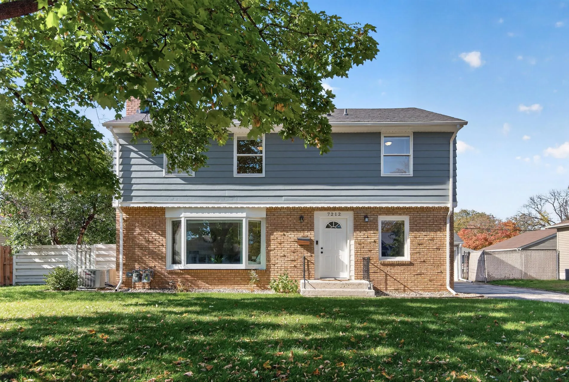 Photo 4 of 7212 Harriet Avenue