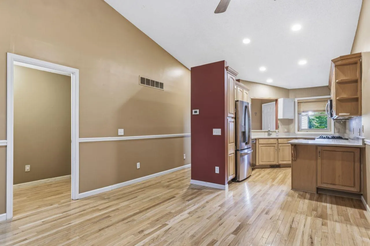 Photo 18 of 901 Oakwood Heights Circle Unit 7