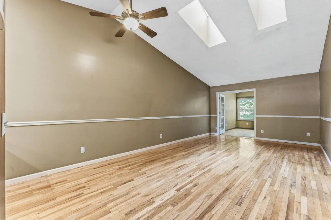 Photo 4 of 901 Oakwood Heights Circle Unit 7