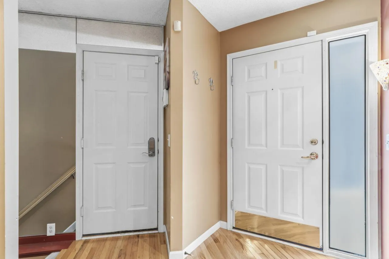 Photo 6 of 901 Oakwood Heights Circle Unit 7