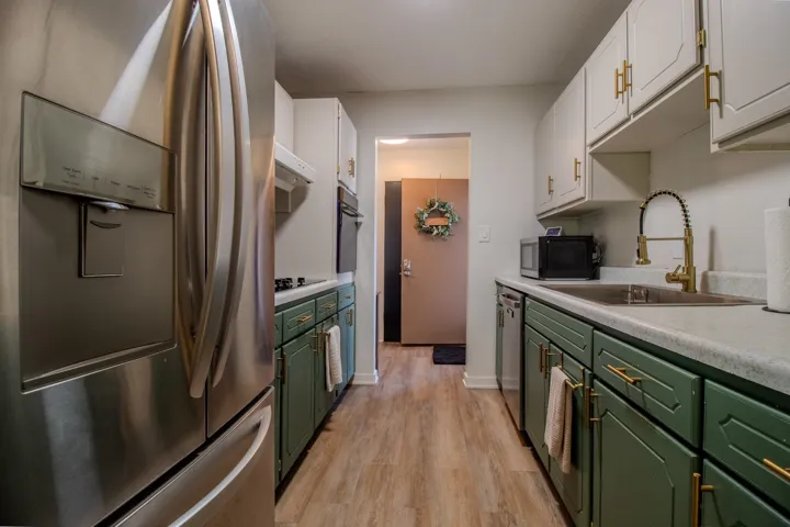 780