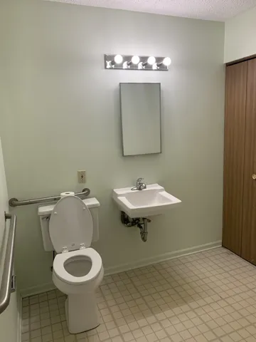 780