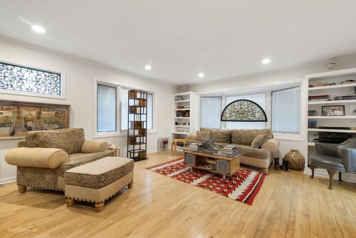 780